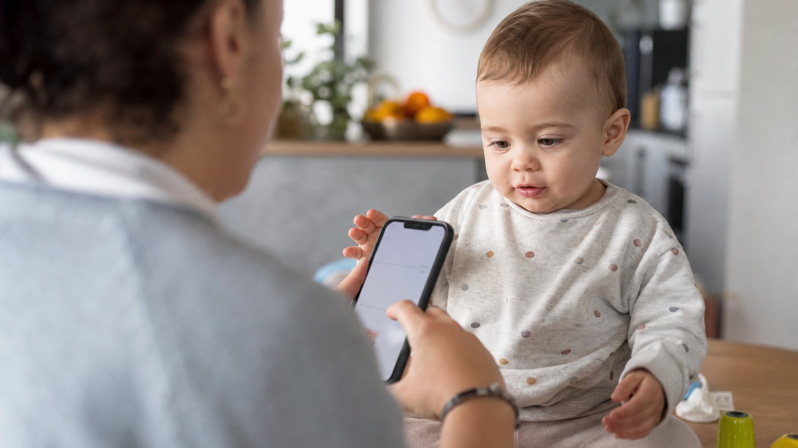 Données et photos des enfants sécurisées sur un ordinateur protégé